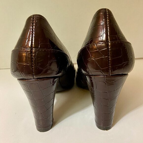 Aerosoles Super Comfort brown reptile leather peep toe heels, 9 - Picture 3 of 14
